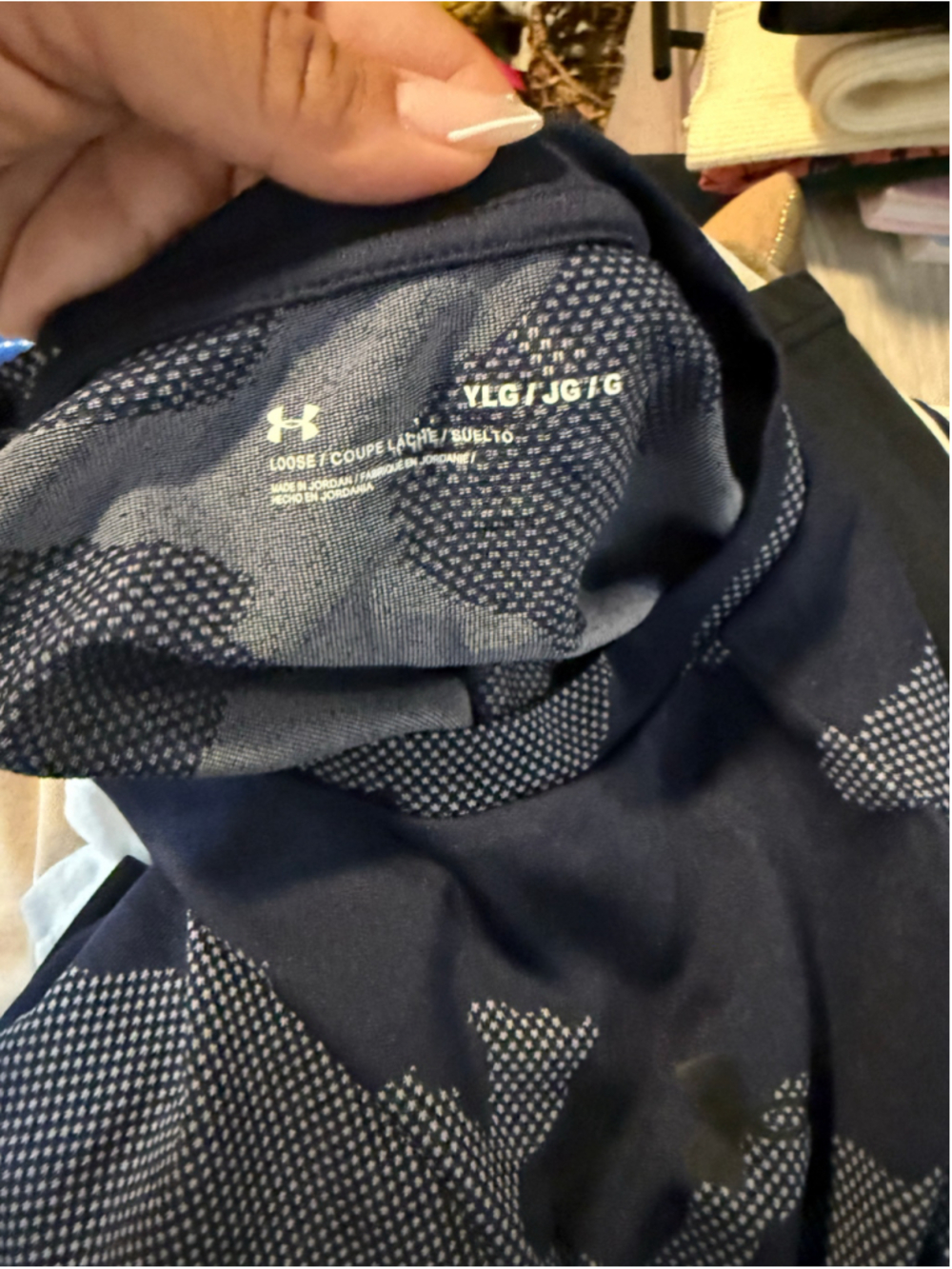 Preowned, Boys Under Armour Short Sleeve Tee, Size L , Blue Grey Camo - Picture 3 of 4